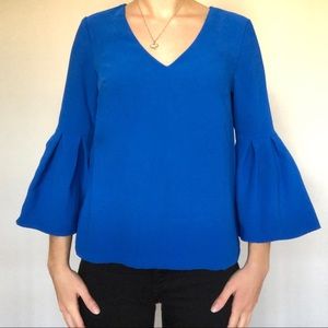 H&M Blue flowy sleeve blouse